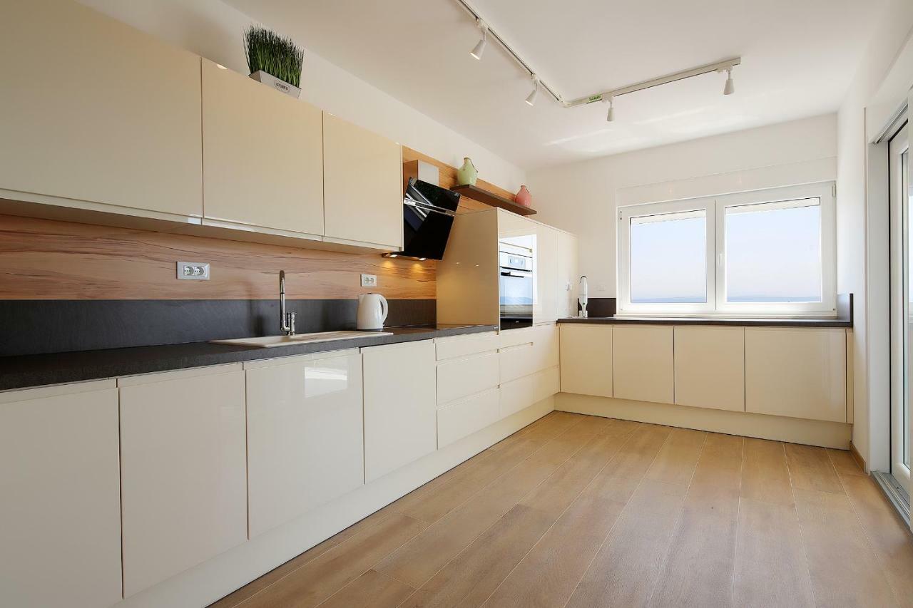 Camelia Apartment โอปาติยา ภายนอก รูปภาพ