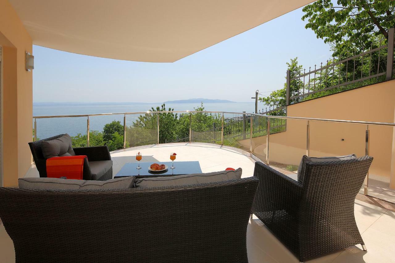 Camelia Apartment โอปาติยา ภายนอก รูปภาพ